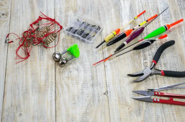 These small but powerful tools play a variety of roles in fishing. In addition to notifying anglers of fish bites, they also add to the enjoyment of the fishing experience. 